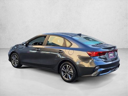 Used 2023 Kia Forte LXS w/ LXS Technology Package image 7