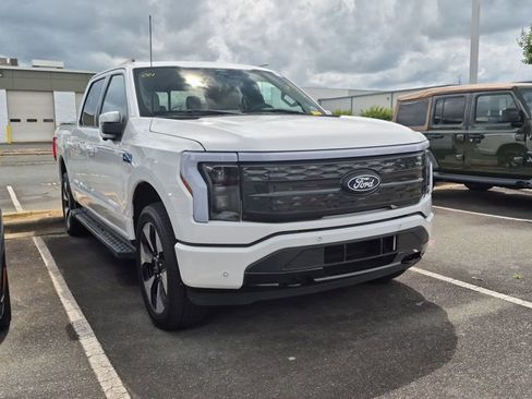 Certified 2025 Ford F150 Lightning Platinum AWD/4WD image 1