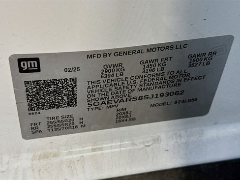 Used 2025 Buick Enclave Preferred image 12