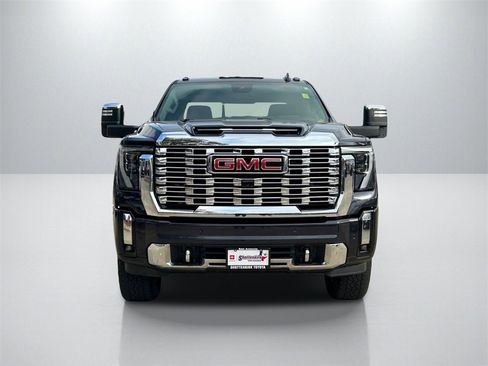 Used 2024 GMC Sierra 3500 Denali w/ Denali Reserve Package image 2