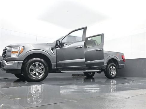 Used 2023 Ford F150 XLT w/ XTR Package image 31