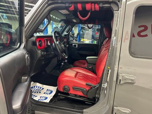Used 2020 Jeep Wrangler Unlimited Sport AWD/4WD image 19