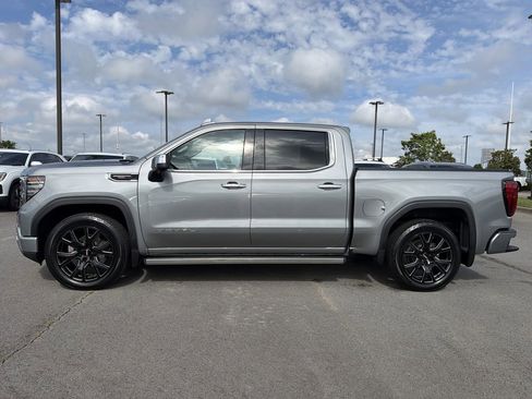 Used 2023 GMC Sierra 1500 Denali w/ Technology Package AWD/4WD image 2