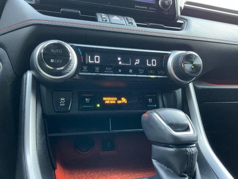 Used 2020 Toyota RAV4 Adventure w/ Convenience Package AWD/4WD image 23