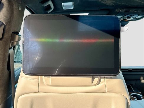 New 2026 Cadillac Escalade Platinum Sport w/ LPO, ONYX Package image 29