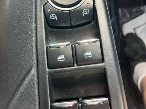 Used 2023 Ford Escape ST-Line w/ Equipment Group 301A FWD image 13