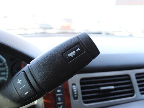 Used 2011 Chevrolet Avalanche LT w/ Luxury Package image 21