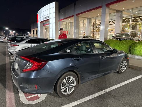Used 2018 Honda Civic LX image 2