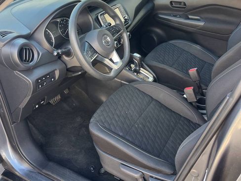 Used 2021 Nissan Kicks S FWD image 19