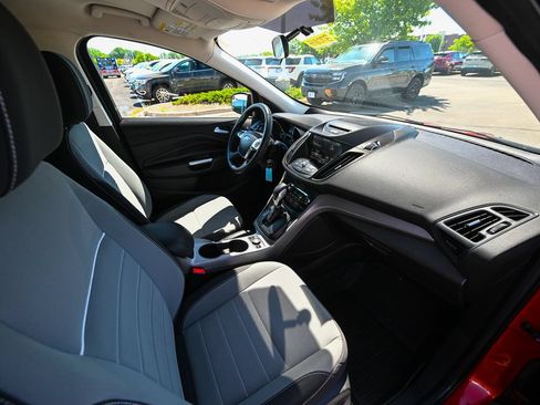 Used 2014 Ford Escape SE w/ Equipment Group 201A AWD/4WD image 25