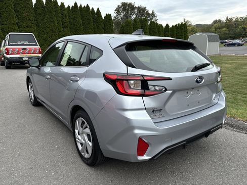 Used 2024 Subaru Impreza 2.0i image 6