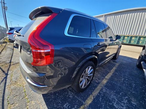 Used 2020 Volvo XC90 T6 Inscription w/ Protection Package Premier image 6