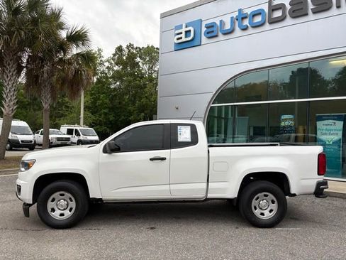 Used 2015 Chevrolet Colorado W/T RWD image 2