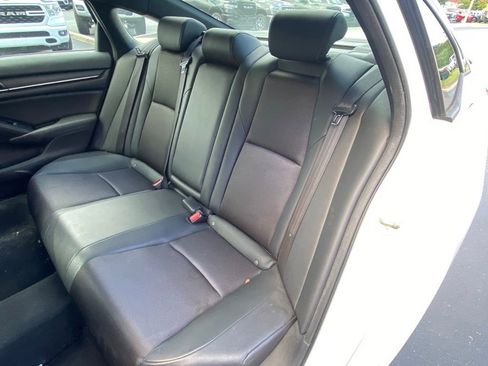 Used 2019 Honda Accord Sport image 25