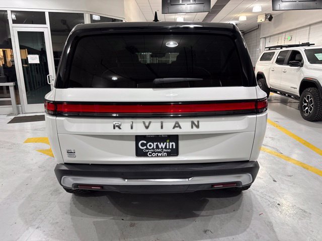 Used 2025 Rivian R1S Adventure Dual AWD/4WD image 5