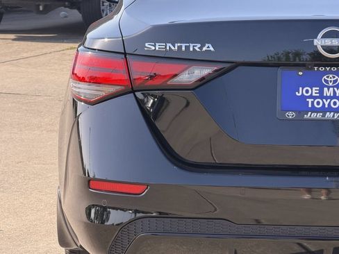 Used 2025 Nissan Sentra SV FWD image 10
