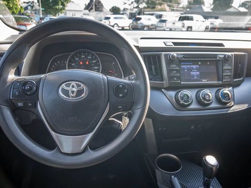 Used 2014 Toyota RAV4 LE FWD image 19