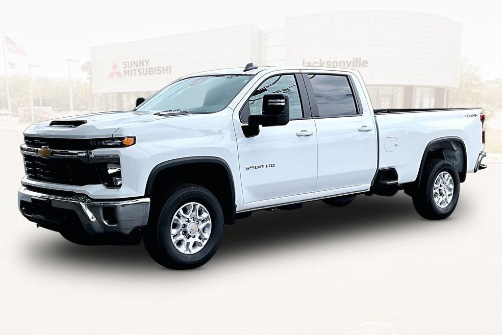 Used 2026 Chevrolet Silverado 3500 LT AWD/4WD image 1