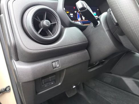 Used 2024 Chevrolet Colorado Trail Boss w/ Technology Package AWD/4WD image 17