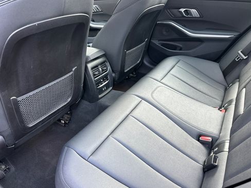 Used 2021 BMW 330i Sedan w/ Parking Assistance Package RWD image 11
