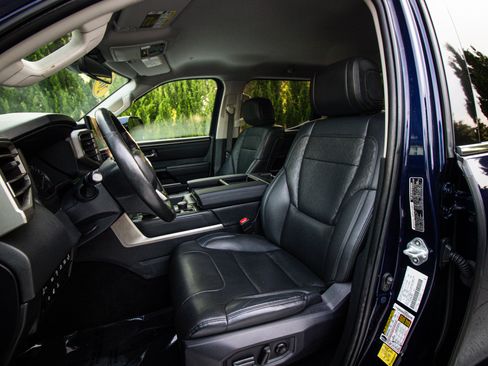Used 2023 Toyota Tundra Limited w/ Power Package AWD/4WD image 16