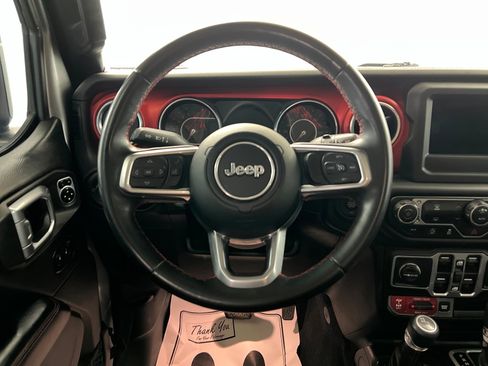 Used 2018 Jeep Wrangler Unlimited Rubicon image 12