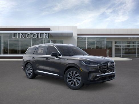 New 2026 Lincoln Aviator 2WD image 7