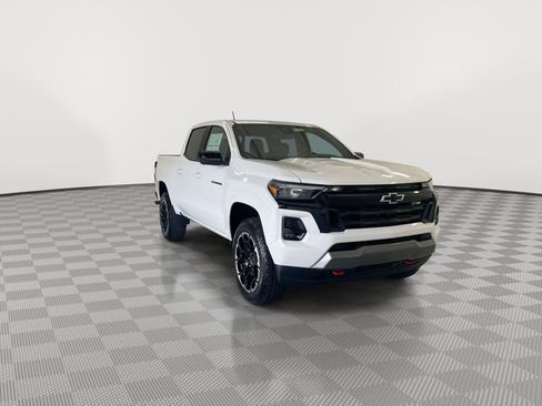 New 2026 Chevrolet Colorado Z71 w/ Technology Package AWD/4WD image 2