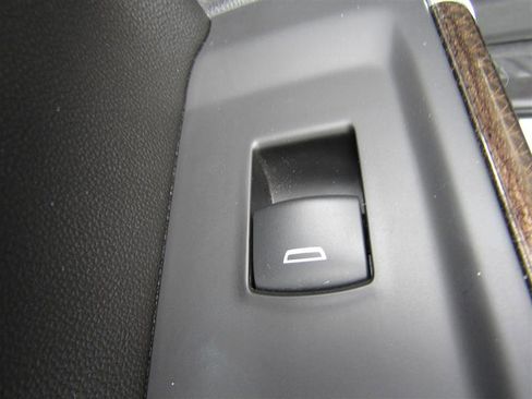 Used 2020 Chevrolet Silverado 1500 LT Trail Boss w/ Convenience Package image 27