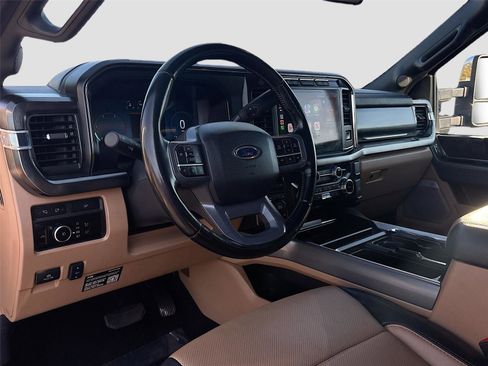Used 2023 Ford F250 Lariat w/ Chrome Package image 10