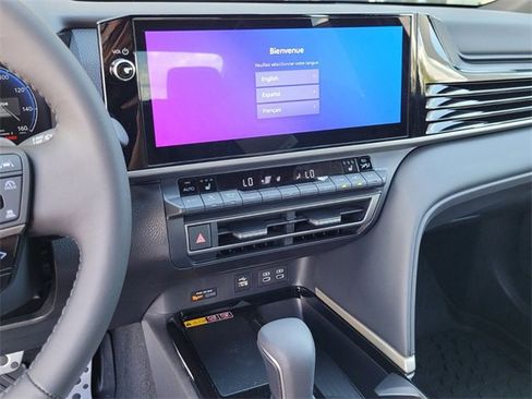 Used 2025 Toyota Camry XSE image 35