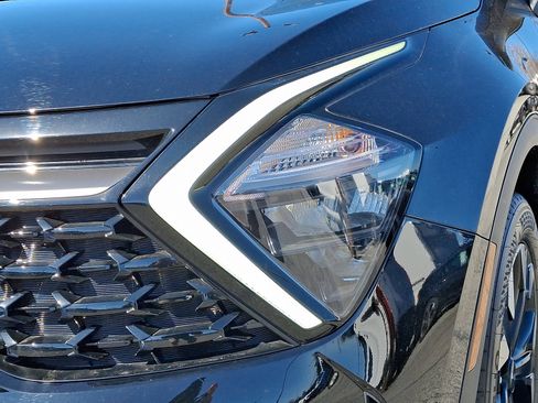Used 2023 Kia Sportage X-Line image 9