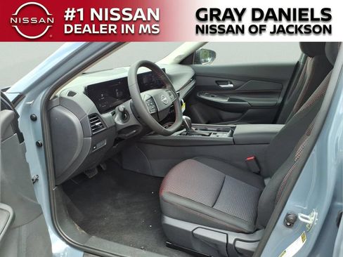 New 2026 Nissan Sentra SR w/ Floor Mat Package FWD image 24