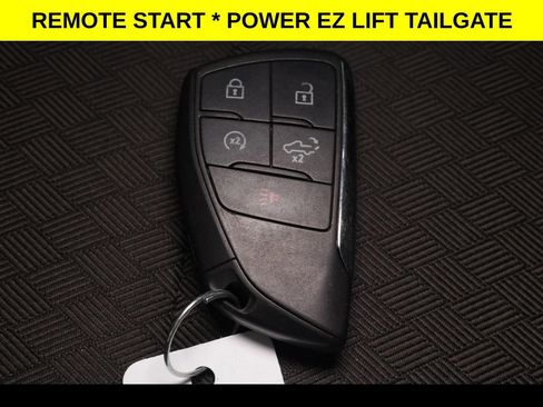 Used 2023 Chevrolet Silverado 1500 LT AWD/4WD image 10