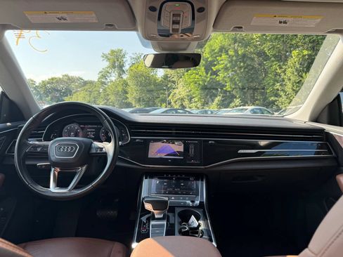 Used 2019 Audi Q8 Premium w/ Convenience Package AWD/4WD image 25