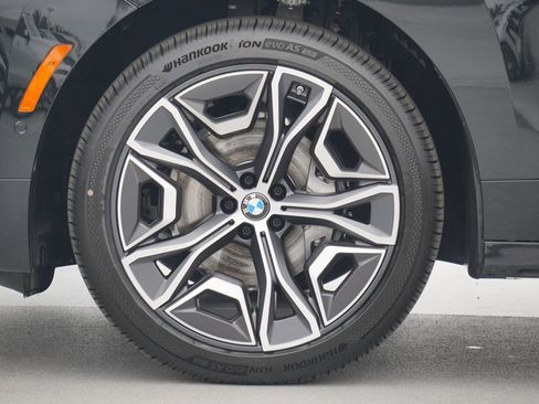 Used 2026 BMW iX xDrive60 w/ Executive Package AWD/4WD image 5