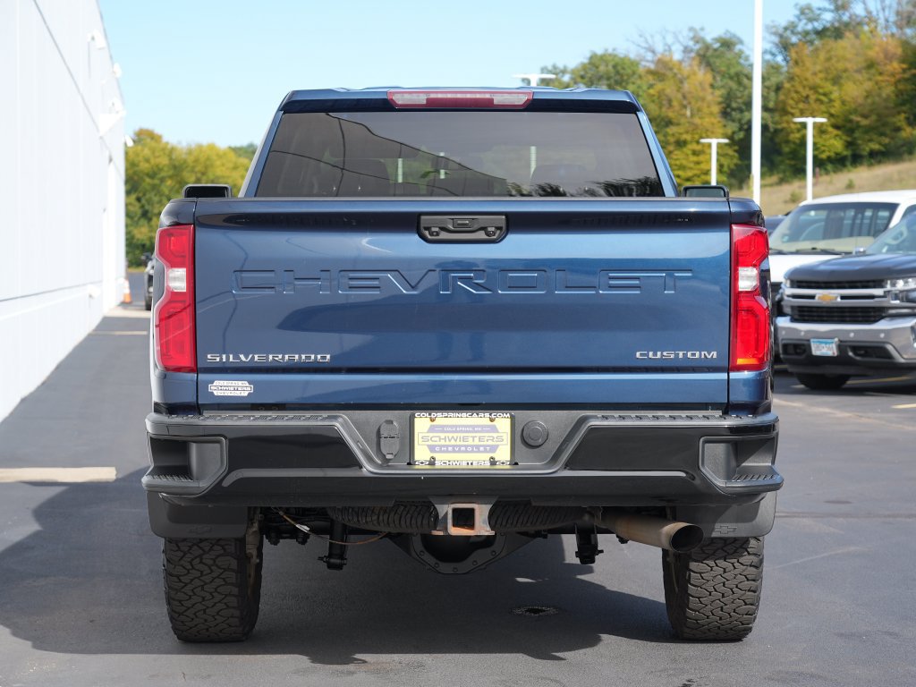 Used 2021 Chevrolet Silverado 2500 Custom w/ Custom Value Package AWD/4WD image 4