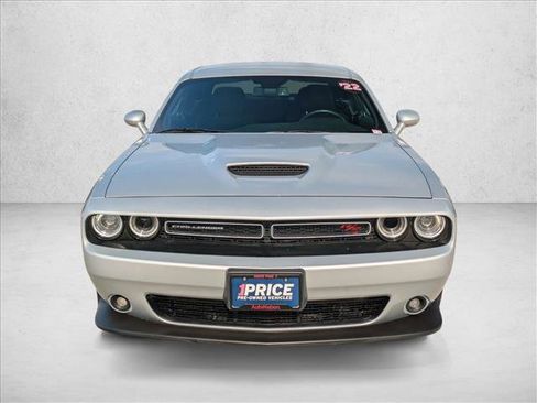 Used 2022 Dodge Challenger R/T image 2