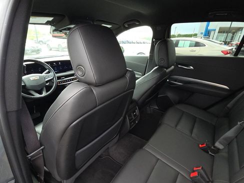 Used 2025 Cadillac XT4 Premium Luxury AWD/4WD image 27