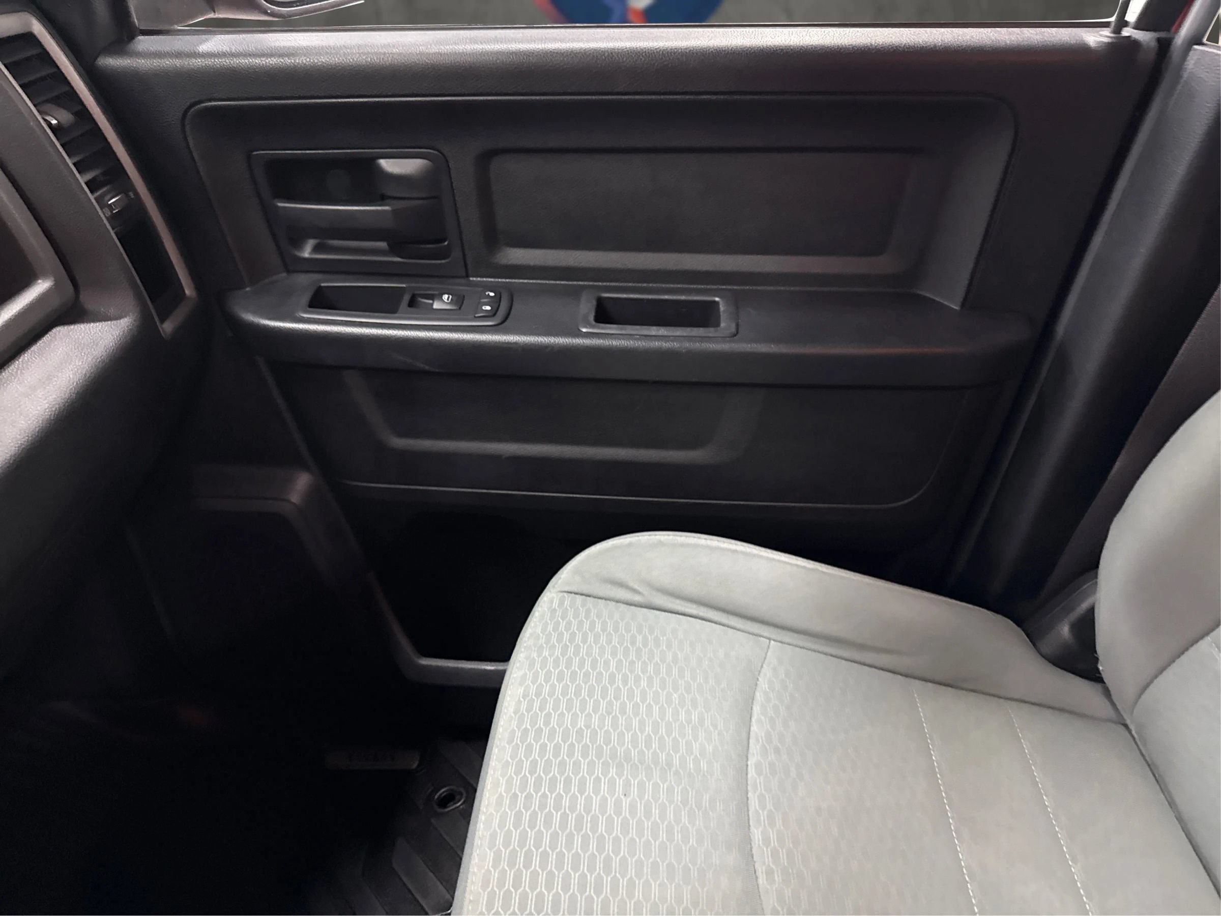 Used 2014 RAM 1500 Express AWD/4WD image 29