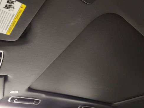 Used 2025 Land Rover Range Rover Sport SE image 25