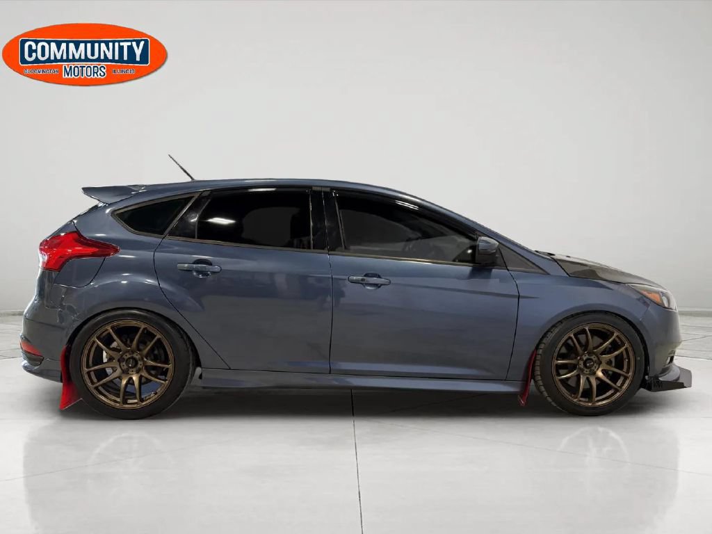 Used 2018 Ford Focus ST FWD image 9