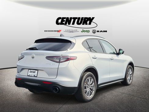 Used 2024 Alfa Romeo Stelvio Sprint AWD/4WD image 4
