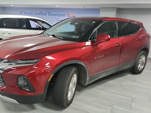 Used 2021 Chevrolet Blazer LT AWD/4WD image 1