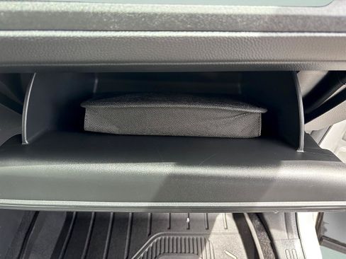 Certified 2025 Honda CR-V LX image 33