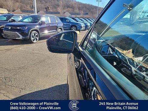 Certified 2024 Volkswagen Tiguan Wolfsburg Edition image 29