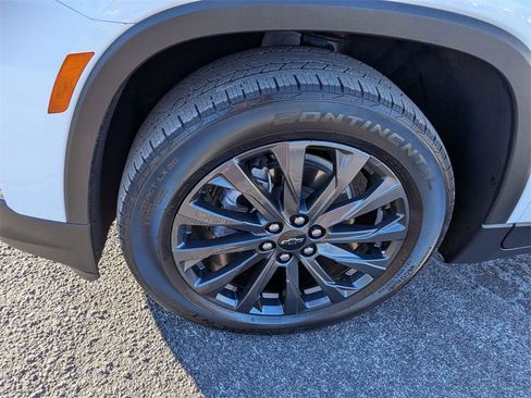 Certified 2023 Chevrolet Traverse RS image 15