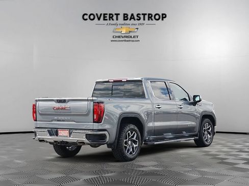 Used 2023 GMC Sierra 1500 SLT w/ SLT Premium Plus Package AWD/4WD image 5