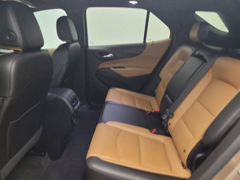 Used 2019 Chevrolet Equinox Premier AWD/4WD image 18