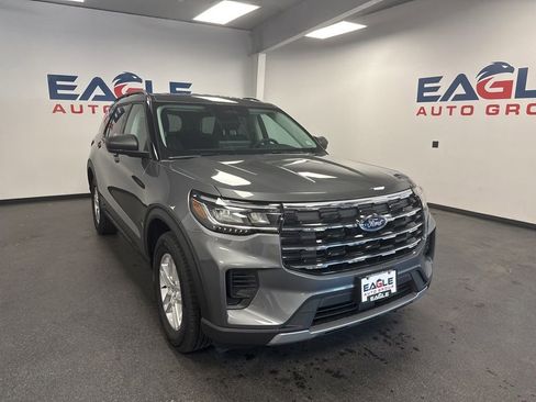 New 2026 Ford Explorer Active AWD/4WD image 2